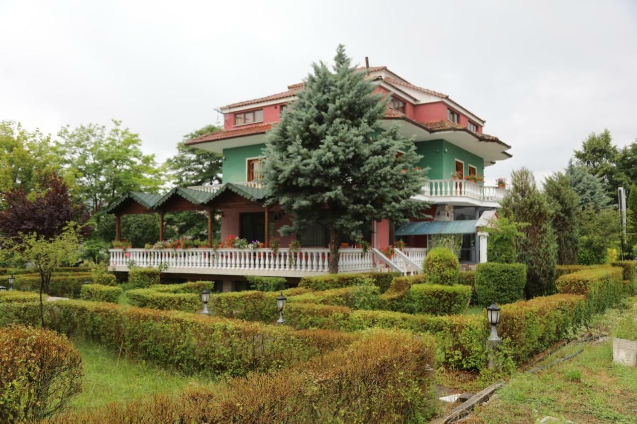 Hotel Villa Kabashi Корча Екстер'єр фото