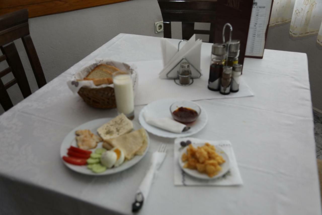 Hotel Villa Kabashi Корча Екстер'єр фото
