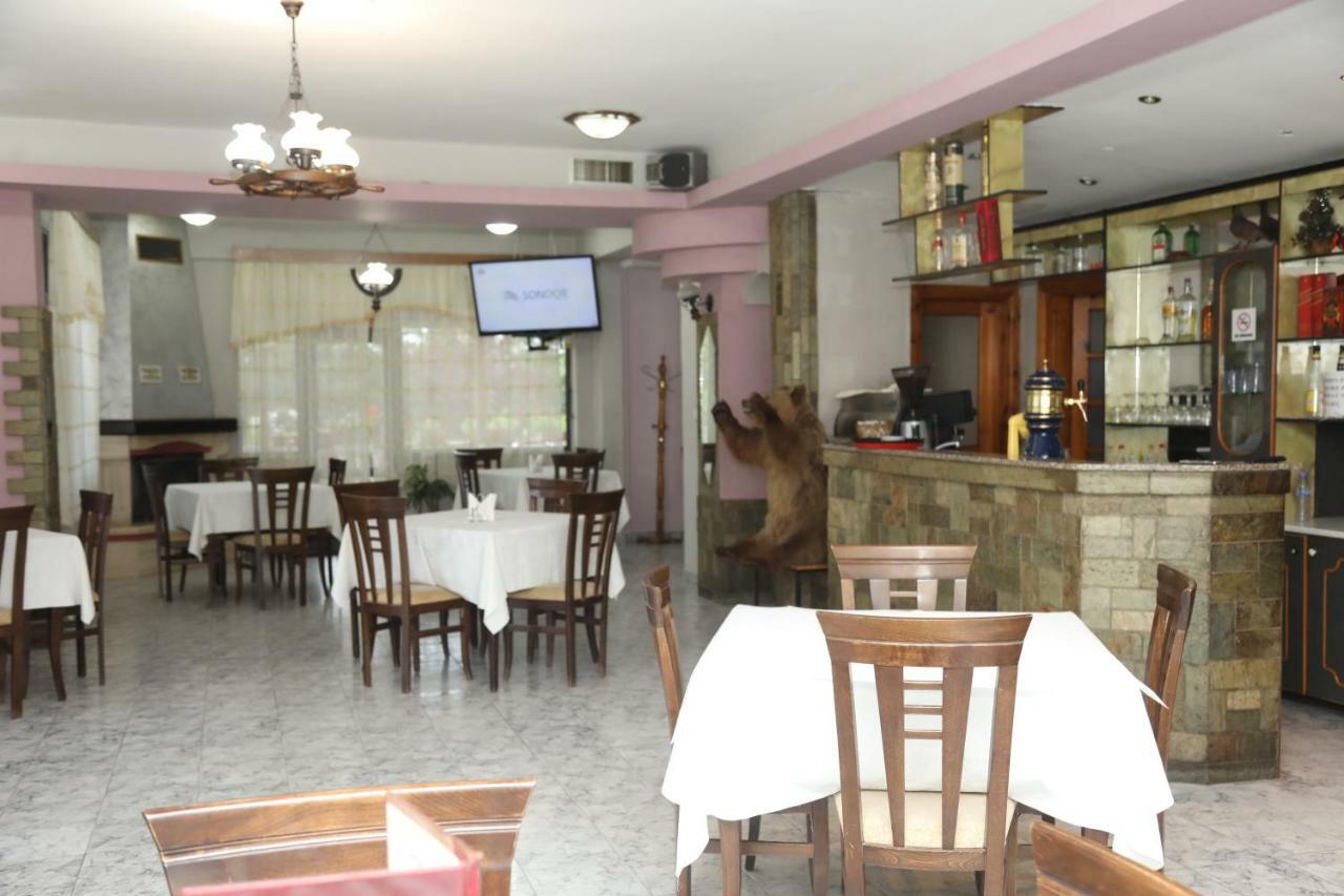 Hotel Villa Kabashi Корча Екстер'єр фото